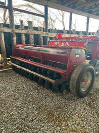 Case IH 5100 seed drill