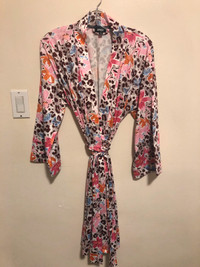 NEW Aimee Kestenberg Kimono Robe - Size: Small