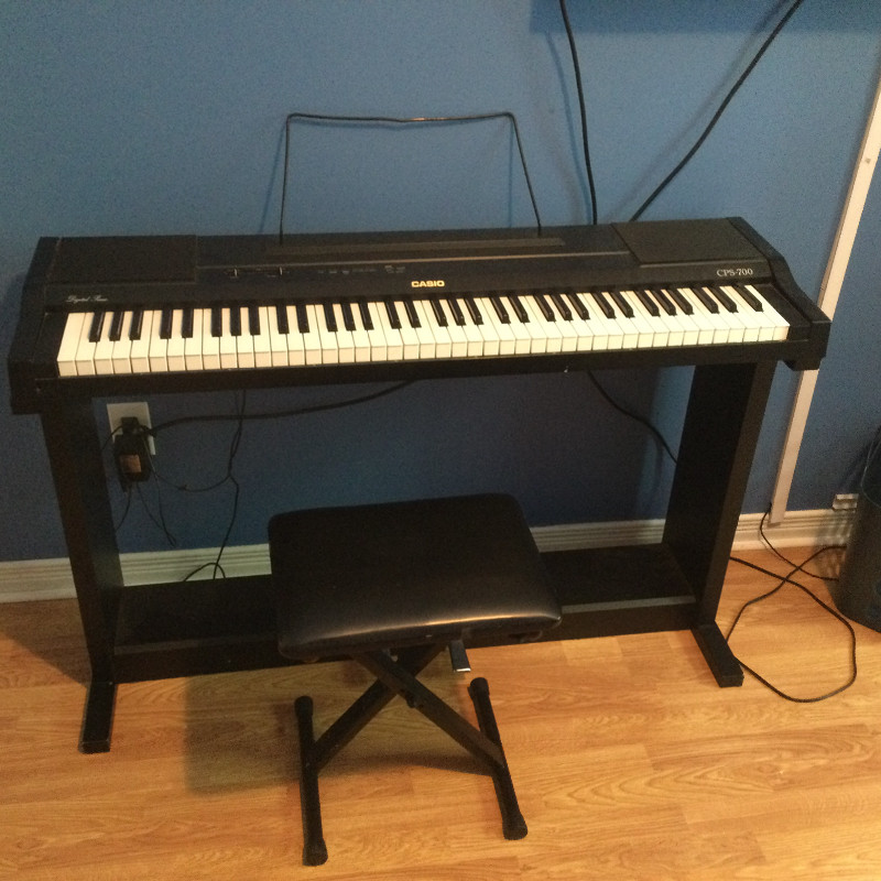 Casio cps 700 electric piano | Pianos & Keyboards Gatineau |