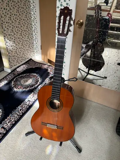 Vintage Yamaha Classical Guitar G-240, View more