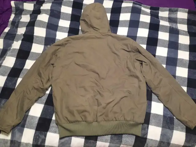 Carhartt J130 Active Jacket in Men's in City of Toronto - Image 3