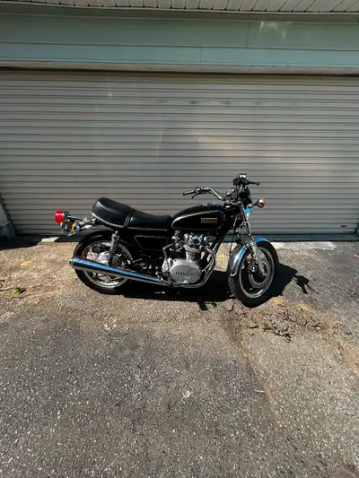 1978 Yamaha Xs650 Mostly stock, pma kit installed and carbs rebuilt, new tires, has been sitting sin...