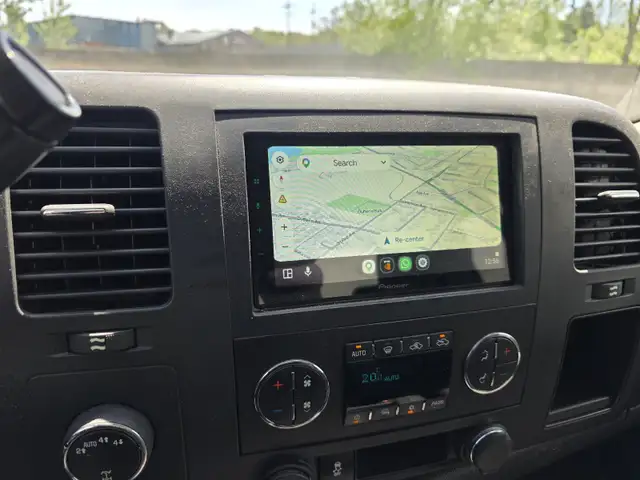 2013 GMC Sierra 1500 SLE Z71 4x4 - 5.3L V8 in Cars & Trucks in Brantford - Image 7