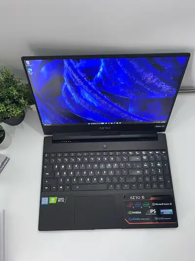 LAPTOP GAMING  - Core i9 | 32GB RAM | RTX 2070 | BATTERY 100%, View more