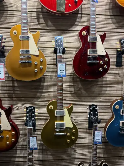 Looking for an Electric Guitar Teacher, View more