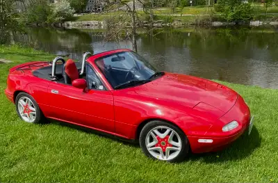 This is a ONE OF A KIND and not your average Miata. I am the second owner. The original owner (a fri...