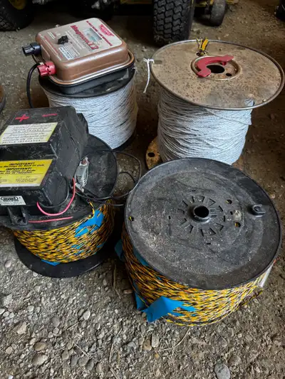 Selling a full electric fencing setup, ready to go. Includes: • 4 spools of electric fence wire • 2...