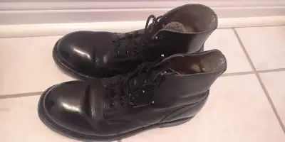 leather boots, View more