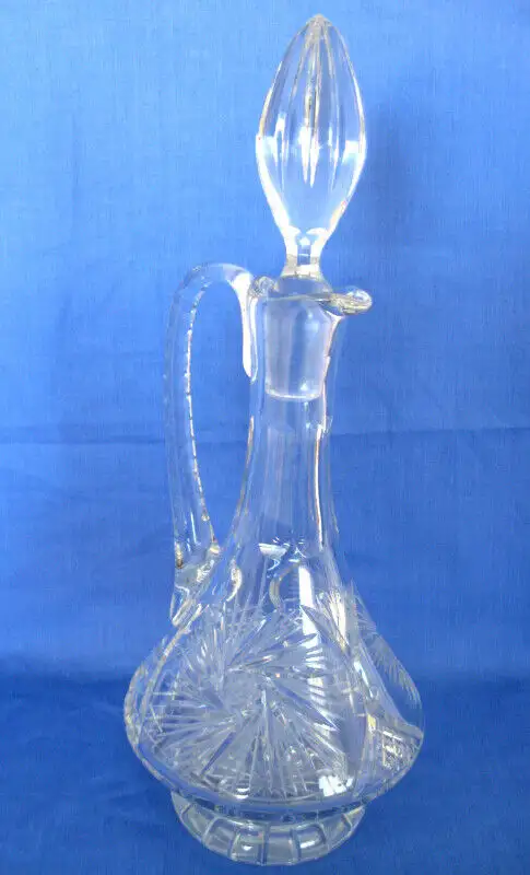 CARAFE  CRYSTAL VINTAGE PINWHEEL CRYSTAL DECANTER in Arts & Collectibles in West Island - Image 6