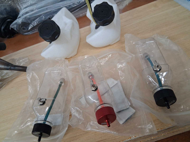 3 New 250*ml hobby fuel tanks with fuel filter + aluminum *cap. in Hobbies & Crafts in Owen Sound - Image 3