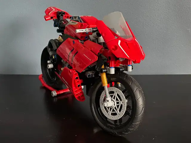 Lego Ducati Motorcycle Model in Arts & Collectibles in Ottawa - Image 3