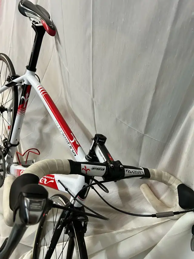 Wilier La Triestina, Italian road bike , shimano Tiagra componen in Road in Calgary - Image 3