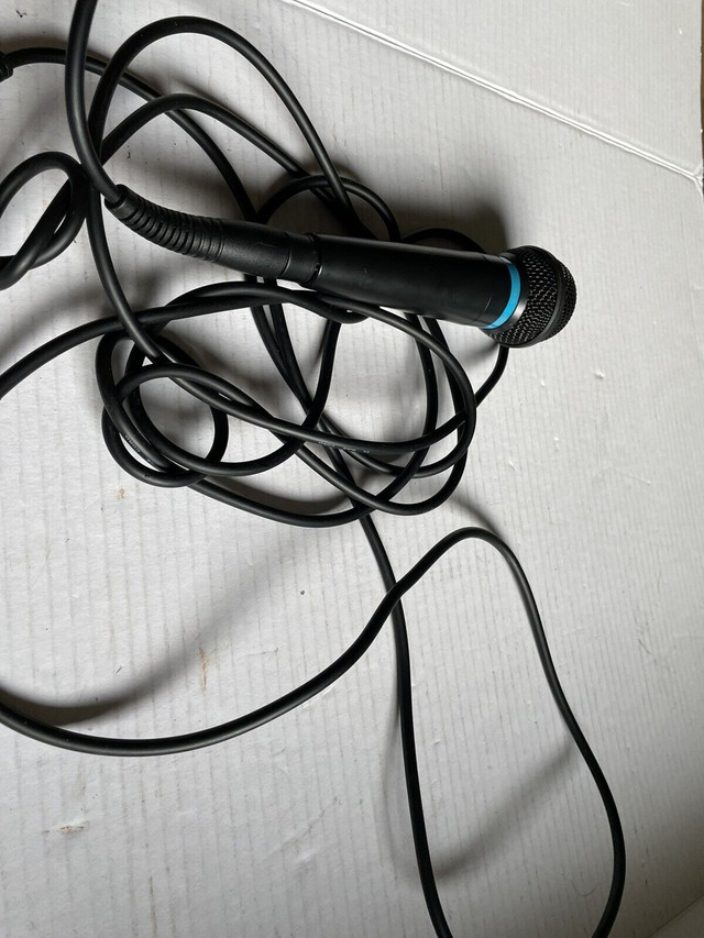 Karaoke Microphone (10 ft Cable)  in Other in Mississauga / Peel Region - Image 4