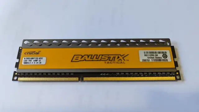 Crucial Ballistix Tactical 8GB CL8  DDR3 1600 PC12800 Memory RAM in System Components in Mississauga / Peel Region - Image 3