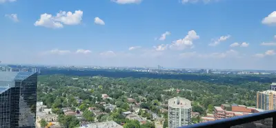 LIVE AT YONGE & SHEPPARD LOOKING AT THE LAKE!
