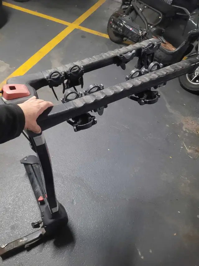 Yakima bike rack in Other in Mississauga / Peel Region - Image 4