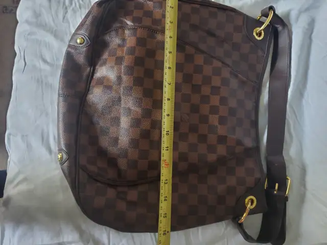 Louis Vuitton Purse in Women's - Bags & Wallets in London - Image 8