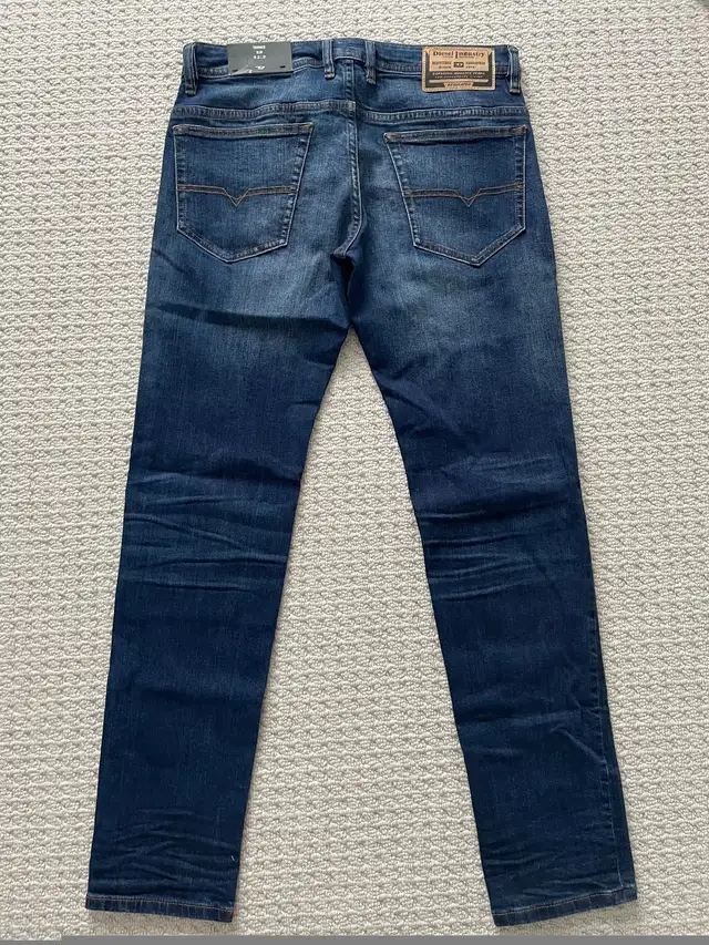 Diesel Jeans Thommer RB062 W32 L32 slim fit.  Brand new. in Men's in Mississauga / Peel Region - Image 3