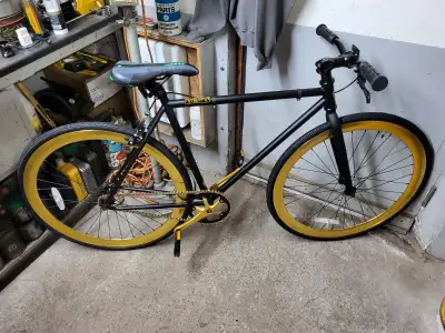 Velo GB flip flop single speed fixe roues 700c cadre 20.5po neuf, View more