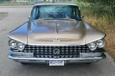 1959 Buick Electra 4 Dr Survivor. Original paint and interior. 401 Wildcat engine, odometer reads 27...