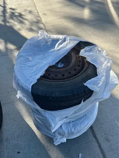 5x114.3 steelies on winter tires with great tread. came off of a 2003 Honda accord but will fit many...