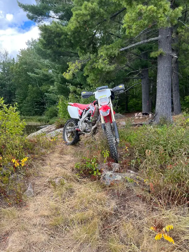 2004 CRF250X in Dirt Bikes & Motocross in Renfrew - Image 3