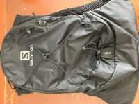 Salomon XT 6 hiking/running/biking backpack