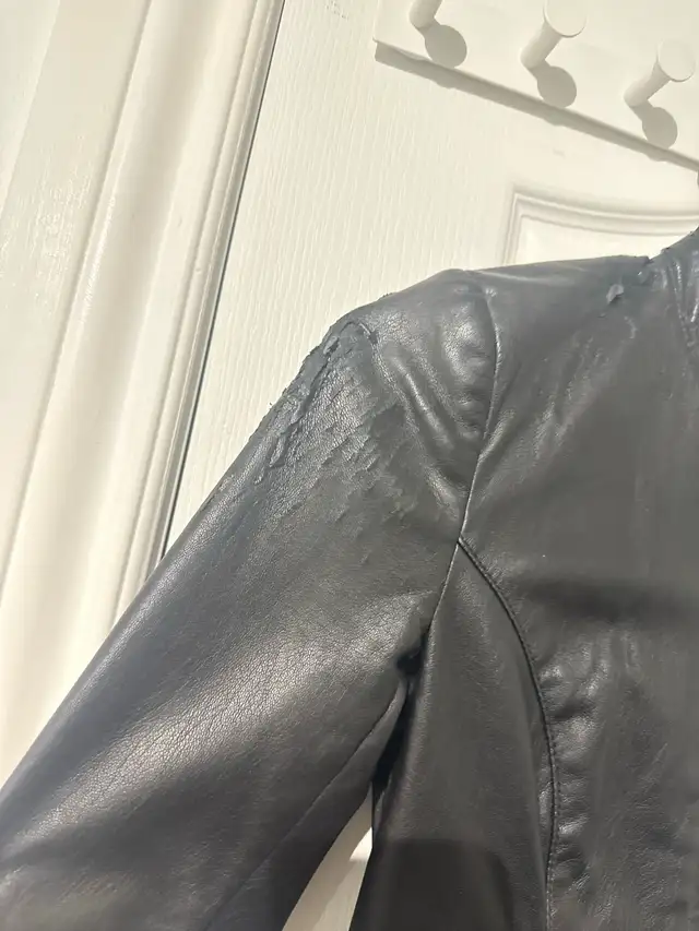 ZARA Black Leather Jacket in Women's - Tops & Outerwear in City of Toronto - Image 5