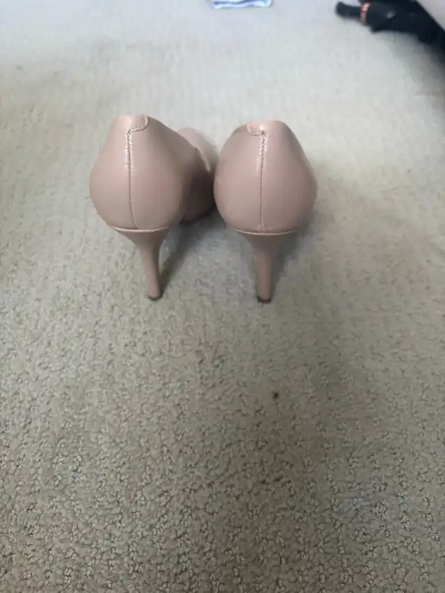 High heels in Women's - Shoes in Edmonton - Image 3