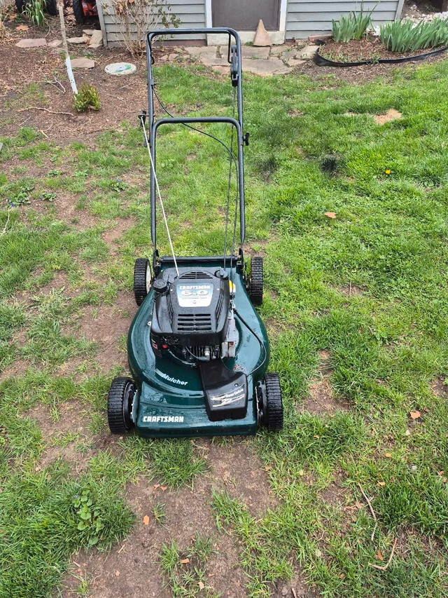Craftsman 6.0 HP Self Propelled Gas Lawn Mower  in Lawnmowers & Leaf Blowers in Kitchener / Waterloo - Image 3