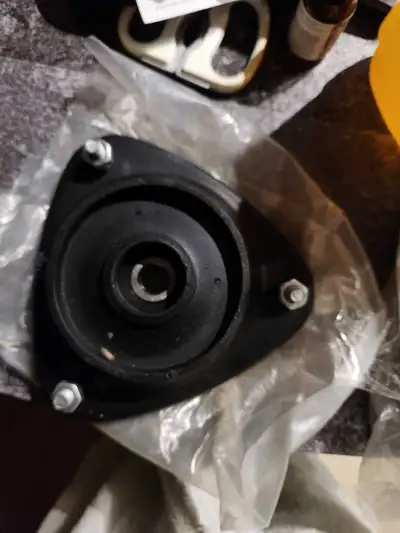 This is a new Subaru Strut Mount, part number SU110X 04/14, still sealed in its original packaging....