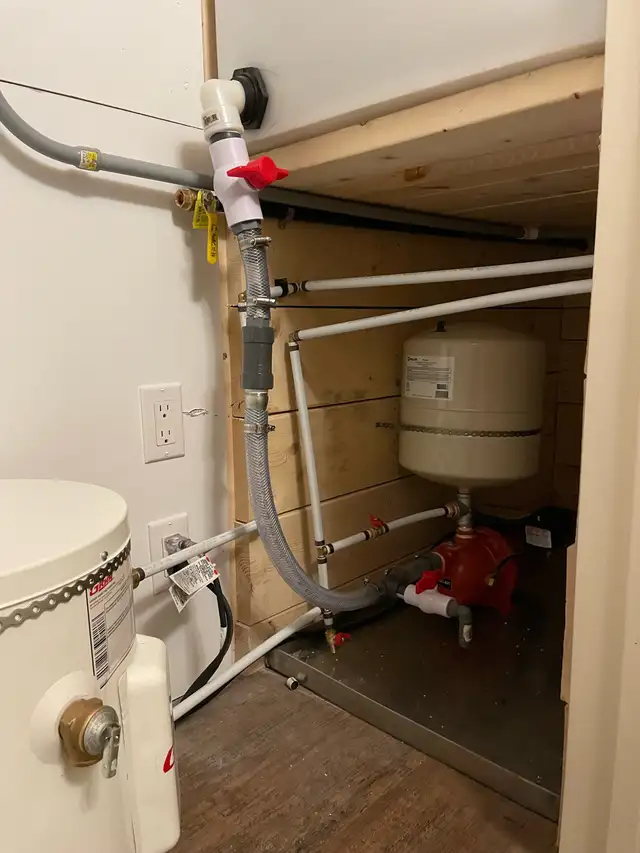 Cabin for Sale in Other in Grande Prairie - Image 10