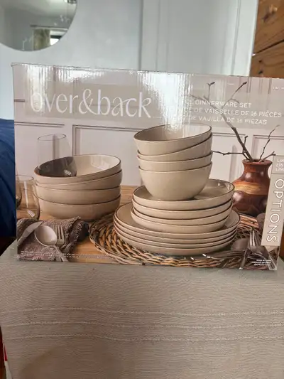 Dinnerware set, View more