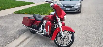 2012 Street Glide to many upgrades to list had work done to it 2 years ago(see pic) with build info....