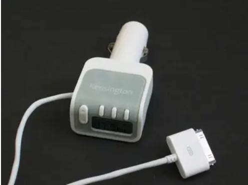 KENSINGTON K33185 DIGITAL FM TRANSMITTER / CAR CHARGER FOR IPOD in iPods & MP3s in City of Toronto