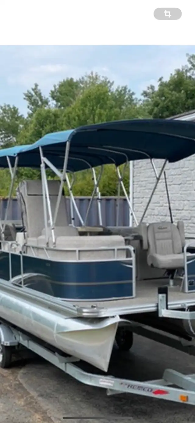 PONTOON 2019 ANGLER QWEST 822 FAMILY FISH in Powerboats & Motorboats in Ottawa - Image 6
