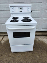 Stove fridgidaile 24".apartment size. Model 2020.