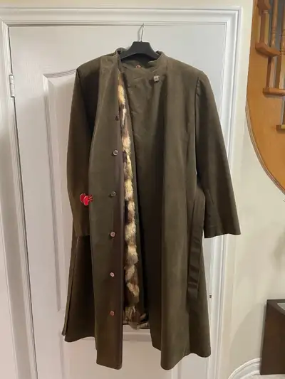 Rare vintage women's suede long jacket/coat with removable real fur liner. Size 12 Like new Made in...