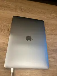 2019 Macbook Air 13" 250GB