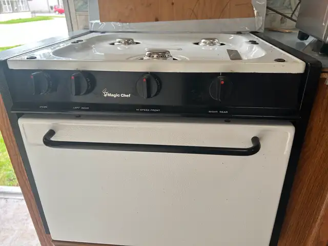 TRAILER stove,  gas in Stoves, Ovens & Ranges in Belleville - Image 3