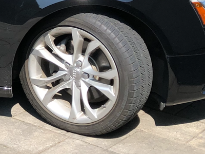 4 pneus été Goodyear Eagle 245/40/18 usure 8/32.