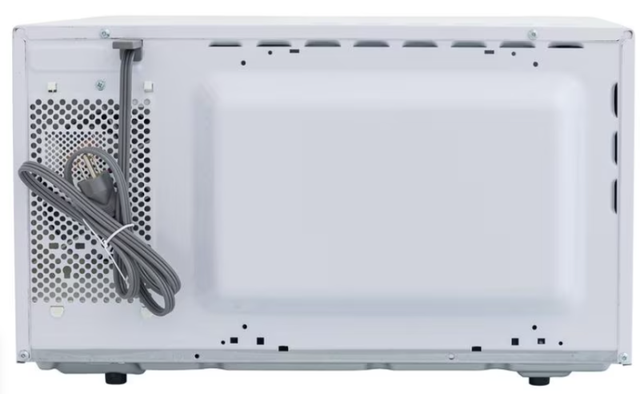 Magic Chef 1.1 cu. ft. Countertop Microwave in White in Microwaves & Cookers in Markham / York Region - Image 10