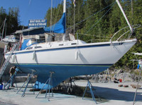 1977 Ericson 32" Sailboat