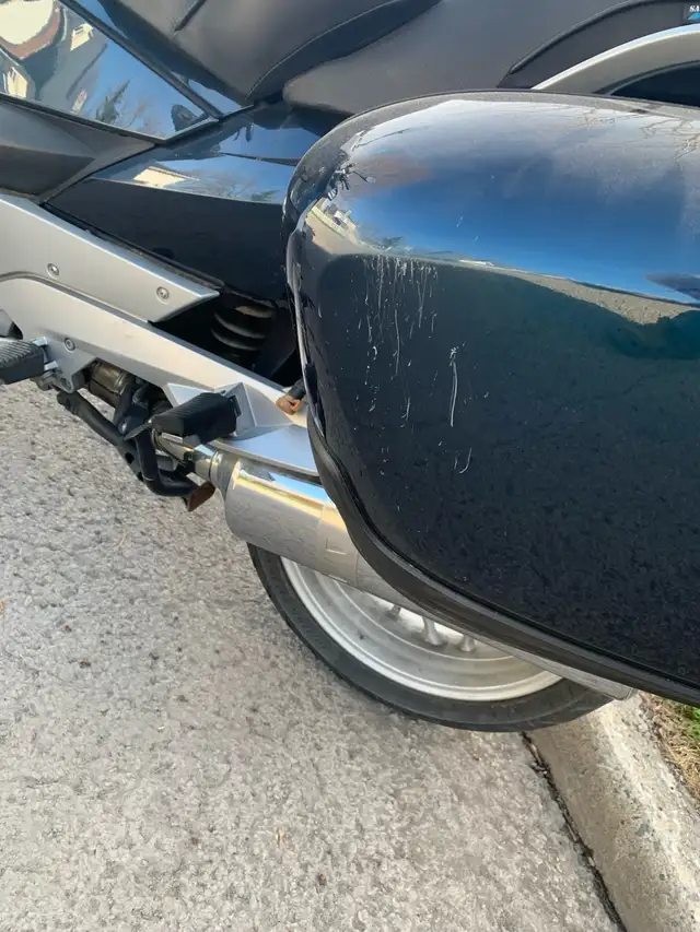 Moto BMW R1200RT 2012 - PRIX RÉDUIT in Touring in Gatineau - Image 5