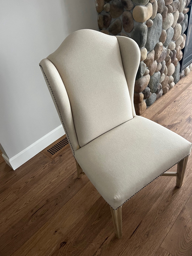 accent chair  in Chairs & Recliners in Peterborough - Image 4