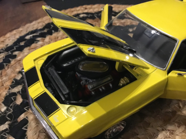 M2 Die-Cast Limited Edition 1969 Camaro Z/28 (302) in Arts & Collectibles in Chatham-Kent - Image 3