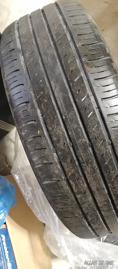 Hankook Kinergy Tires size 205 60 R16 Very good condition. Summer tites $140 / 4 tires Pneus Hankook...