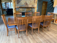 Canadel Maple Dining Set