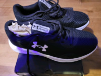 Size 8 Under Armour Charged Pursuit 3 new in the box 