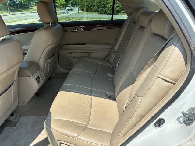 Toyota Avalon 2010 — photo 5